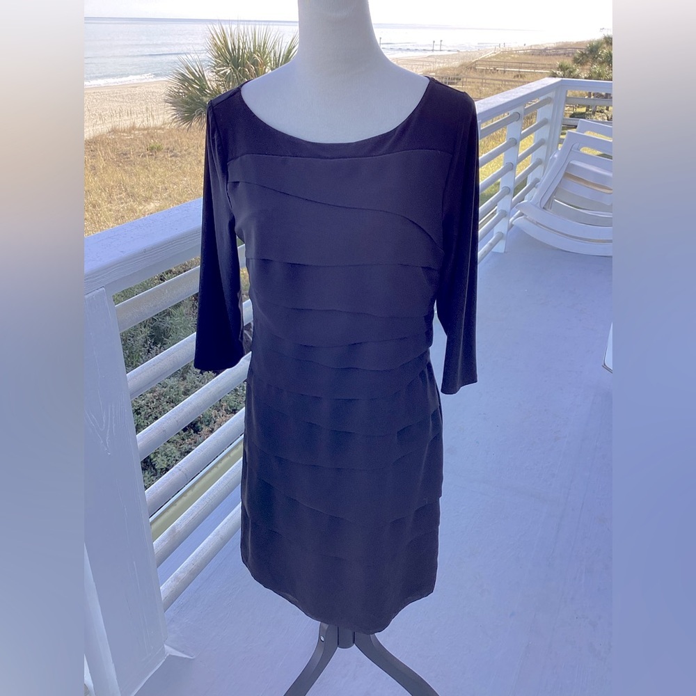 WHBM classic black scoop neck dress - Picture 6 of 8